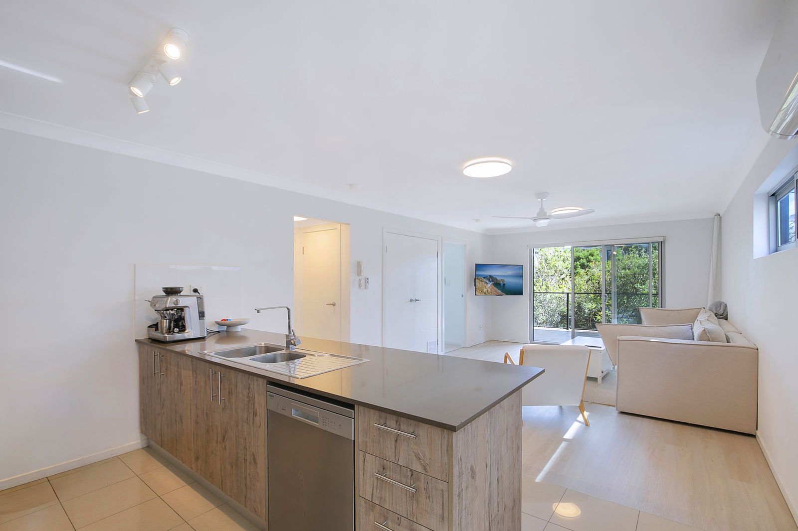 Main listing image for 3/42 Curwen Terrace, Chermside  QLD  4032