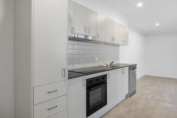 Image 5 for 2/12 Brooklyn Cl, Park Ridge  QLD  4125