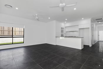 Image 5 for 10 Spicers Cct, Yarrabilba  QLD  4207