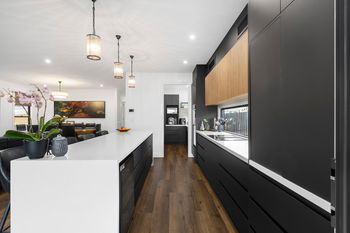 Image 5 for 32 McLennan St, Woody Point  QLD  4019