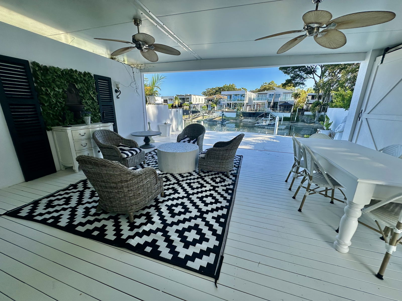 Main listing image for 1/3 Pisa Ct, Surfers Paradise  QLD  4217