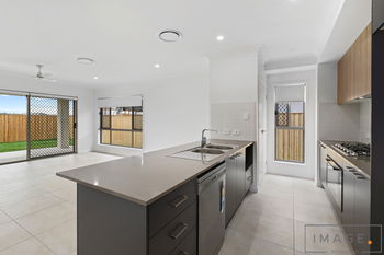 Image 6 for 15 Hunt St, White Rock  QLD  4306