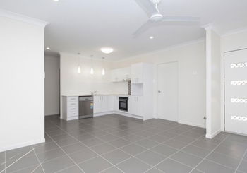 Image 3 for 2/16A Canopus Court, Kingston  QLD  4114