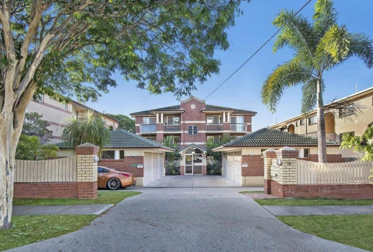 Main listing image for 6/52 Kitchener St, Coorparoo  QLD  4151