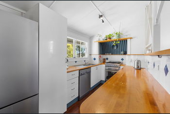 Image 4 for 6 Williams St E, Woodend  QLD  4305