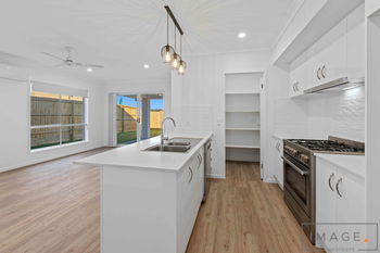 Image 5 for 12 Eucalyptus St, Greenbank  QLD  4124