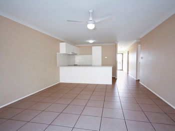 Image 4 for 1/4 Lagoona Ct, Churchill  QLD  4305