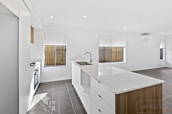 Image 6 for 3 Hartnell Dr, Park Ridge  QLD  4125