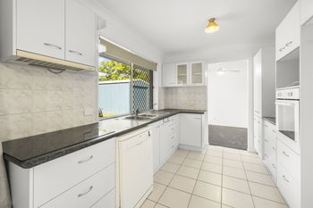 Image 5 for 3 Grandview Rd, Crestmead  QLD  4132