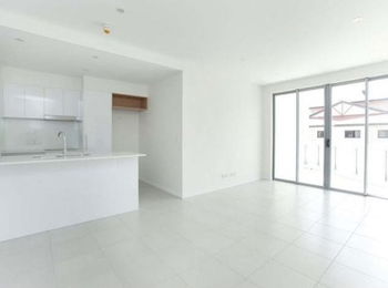 Image 3 for 7/8 Springwood St, Mount Gravatt East  QLD  4122