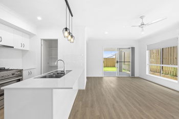 Image 4 for 25 Waratah Cct, Greenbank  QLD  4124