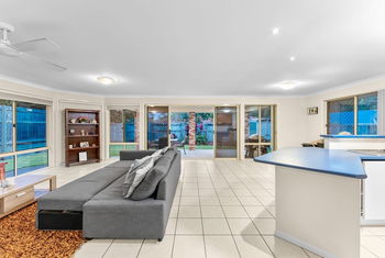 Image 3 for 19 Litchfield Ct, North Lakes  QLD  4509