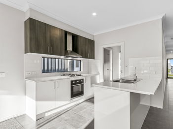 Image 5 for 16 Juliet Way, Berwick  VIC  3806