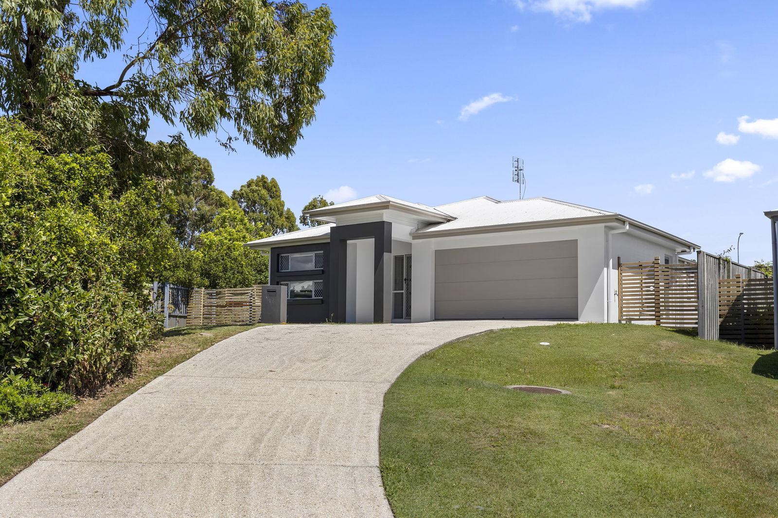 Main listing image for 17 Mala Ct, Coomera  QLD  4209