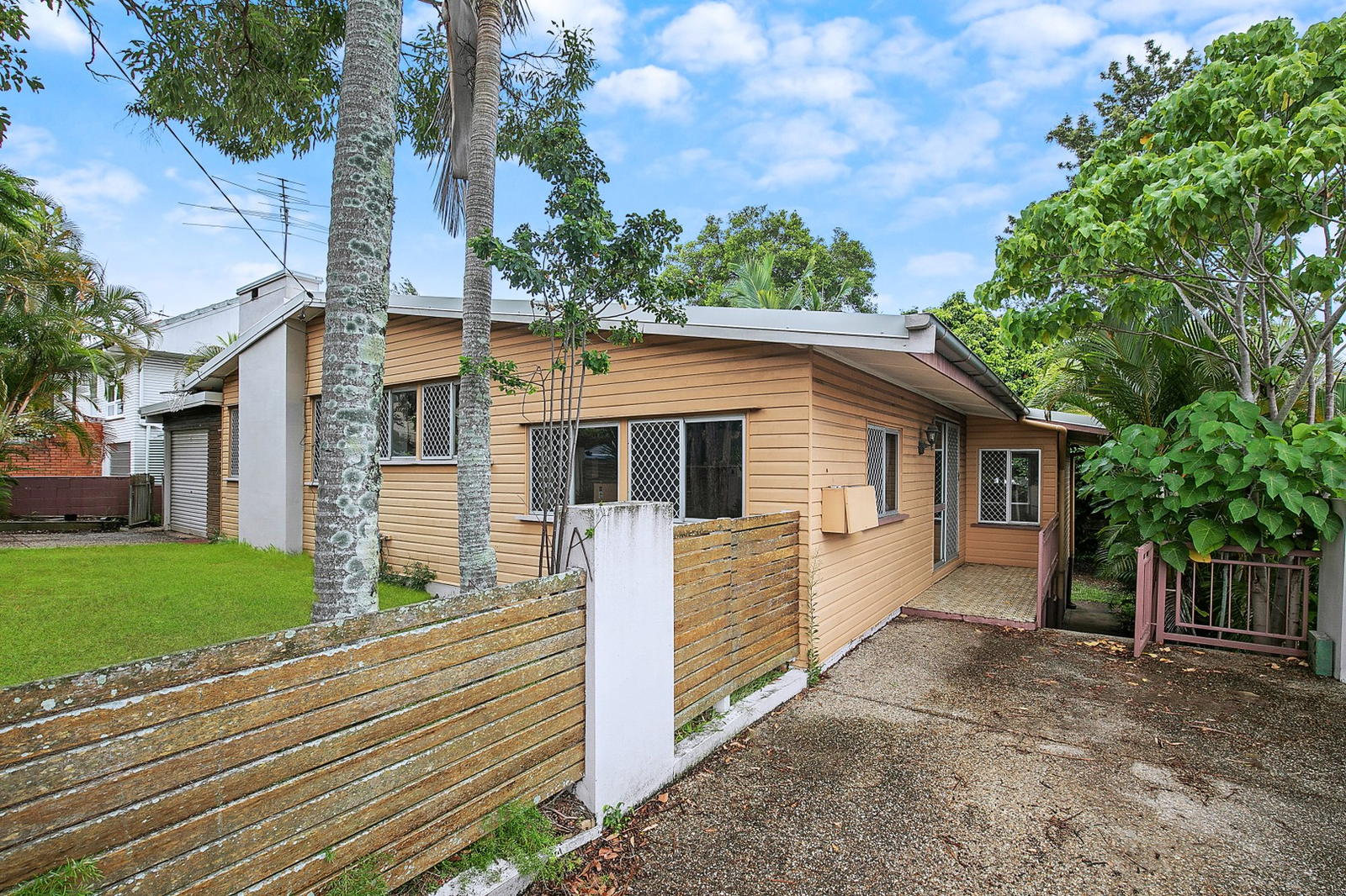 Main listing image for 7 Havering St, Aspley  QLD  4034