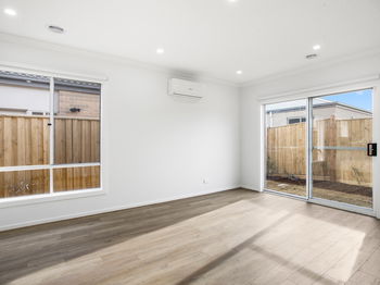 Image 6 for 7 Quinta Cres, Sunbury  VIC  3429