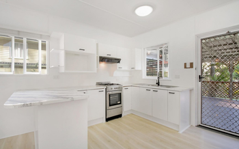 Image 4 for 75 Nursery Rd, Holland Park West  QLD  4121