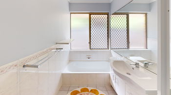 Image 4 for 2 Abele Ct, Elanora  QLD  4221