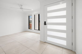 Image 3 for 4 Ivorywood St, Deebing Heights  QLD  4306