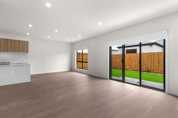 Image 5 for 11 Nectarine Street, Thornhill Park  VIC  3335