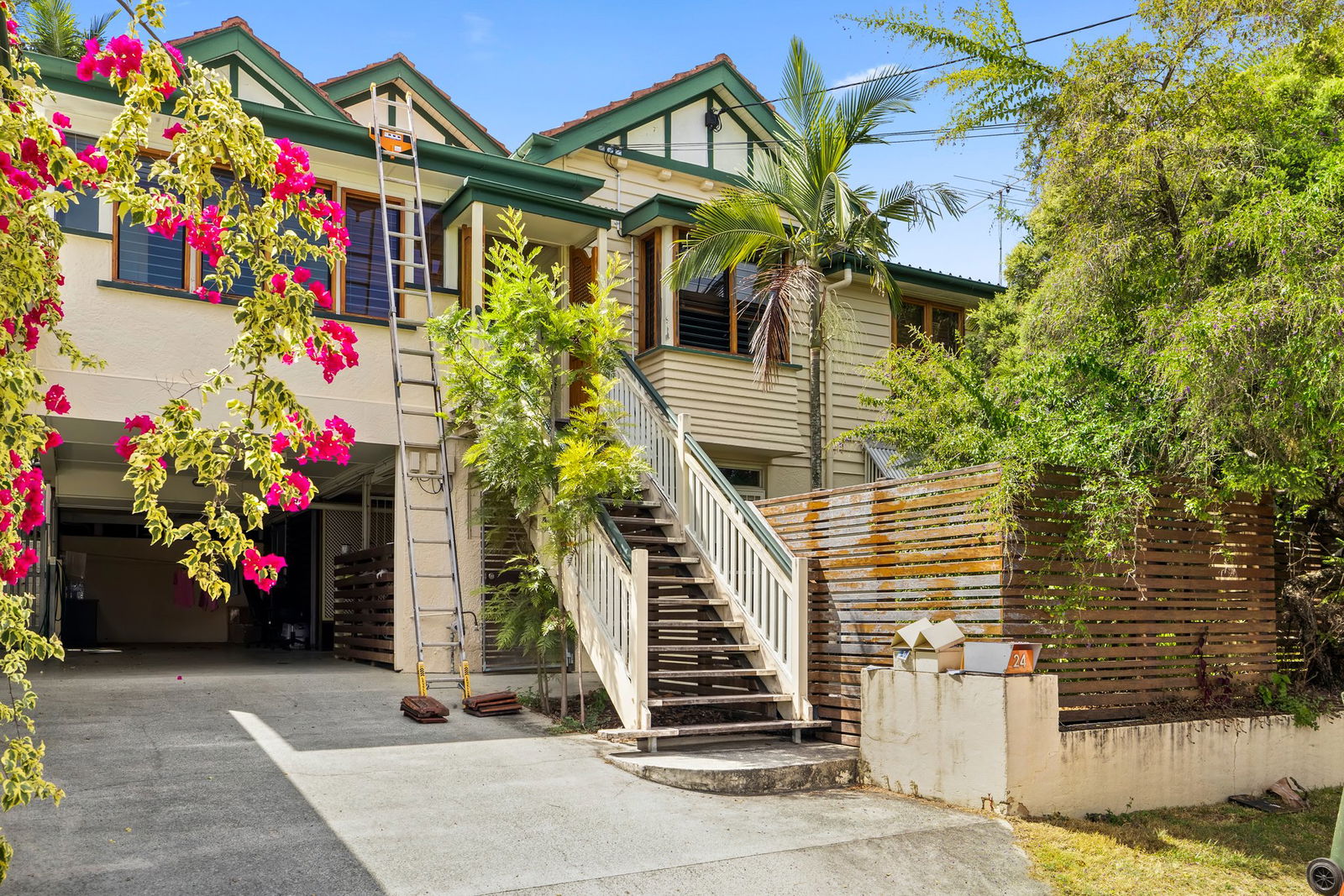 Main listing image for 1/24 Brinawa St, Camp Hill  QLD  4152