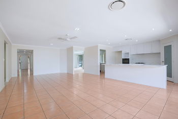 Image 4 for 7 Kroning Ct, Petrie  QLD  4502