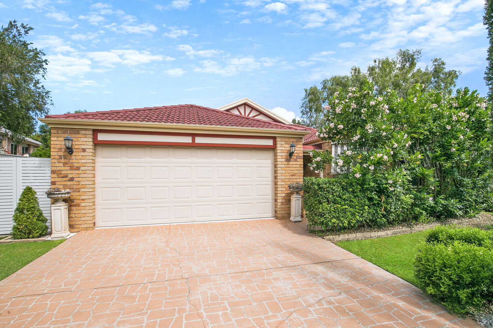 Main listing image for 7 Kroning Ct, Petrie  QLD  4502