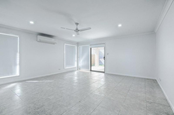 Image 5 for 40 Mazeppa St, South Ripley  QLD  4306