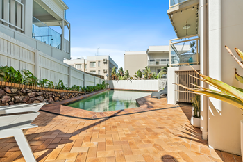 Image 3 for 2/27 Mahia Terrace, Kings Beach  QLD  4551