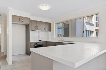 Image 5 for 2/27 Mahia Terrace, Kings Beach  QLD  4551