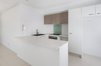 Image 3 for 1/275 Cornwall St, Greenslopes  QLD  4120