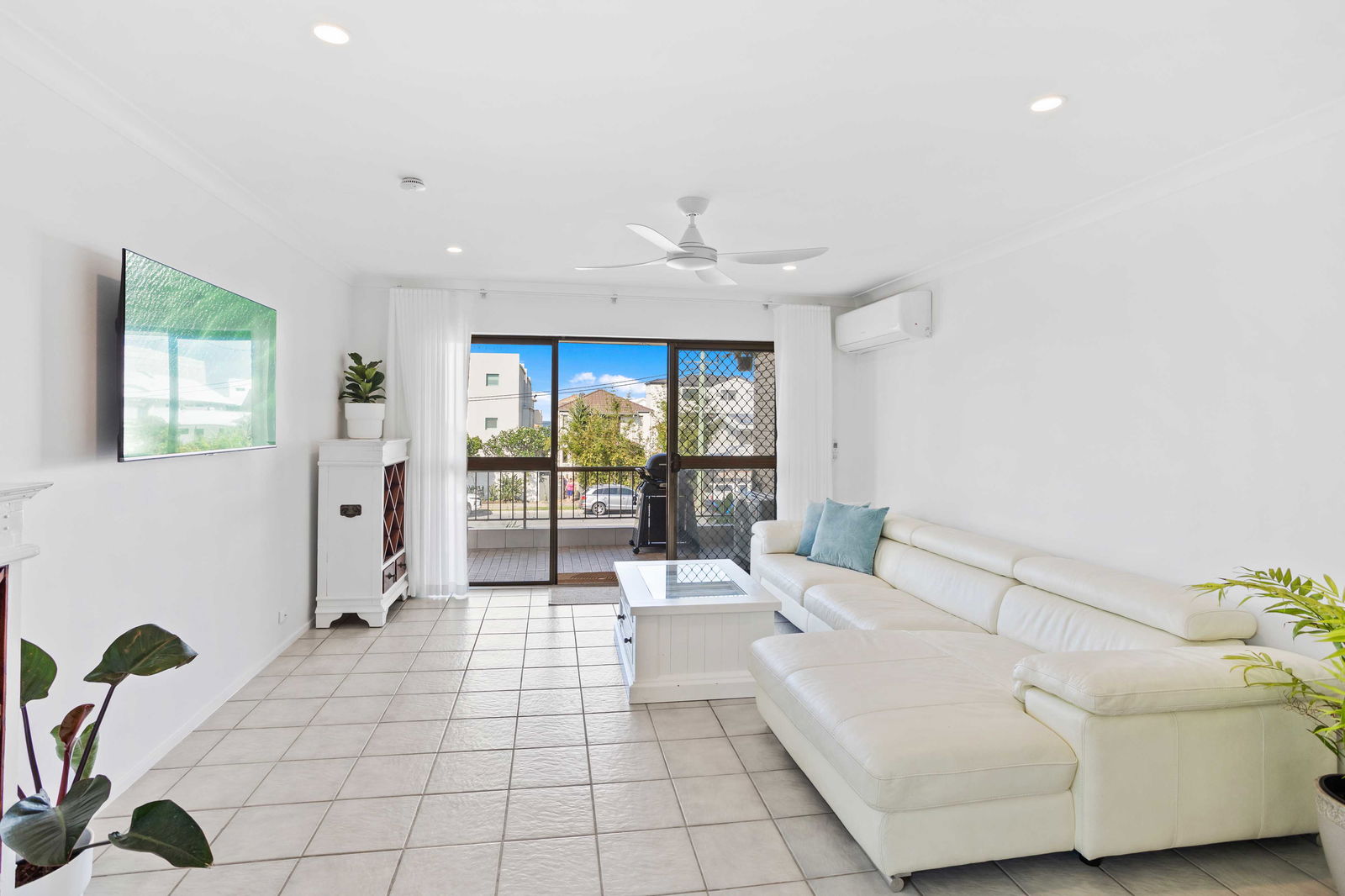 Main listing image for 4/6 Ninth Ave, Palm Beach  QLD  4221