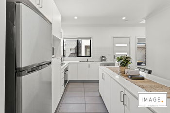 Image 4 for 6/41 Latham St, Werribee  VIC  3030