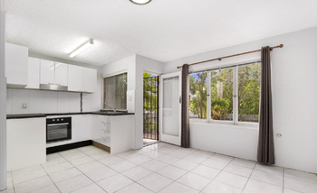 Image 3 for 2/587 Sandgate Rd, Clayfield  QLD  4011