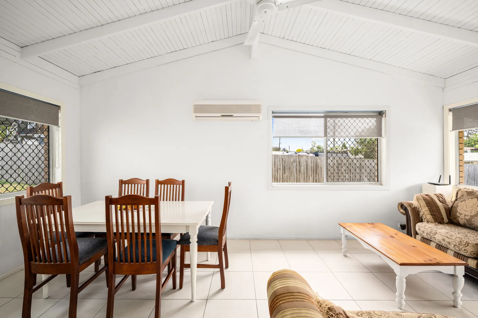 Main listing image for 10 Tulong St, Crestmead  QLD  4132