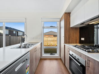 Image 3 for 60 Generation Crst, Mambourin  VIC  3024