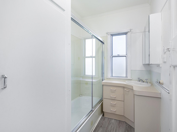 Image 6 for 20 Waterworks Rd, Brassall  QLD  4305