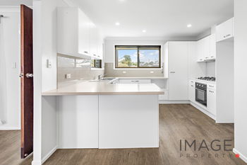 Image 6 for 8 Sportsground St, Redcliffe  QLD  4020