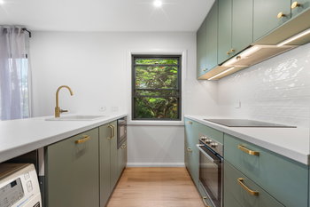 Image 4 for 8A Crest Dr, Elanora  QLD  4221