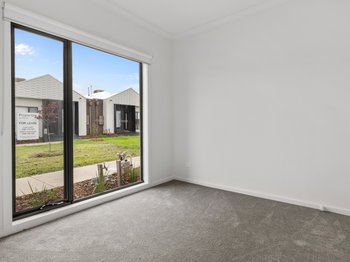 Image 5 for 11 Zamia Walk, Mickleham  VIC  3064