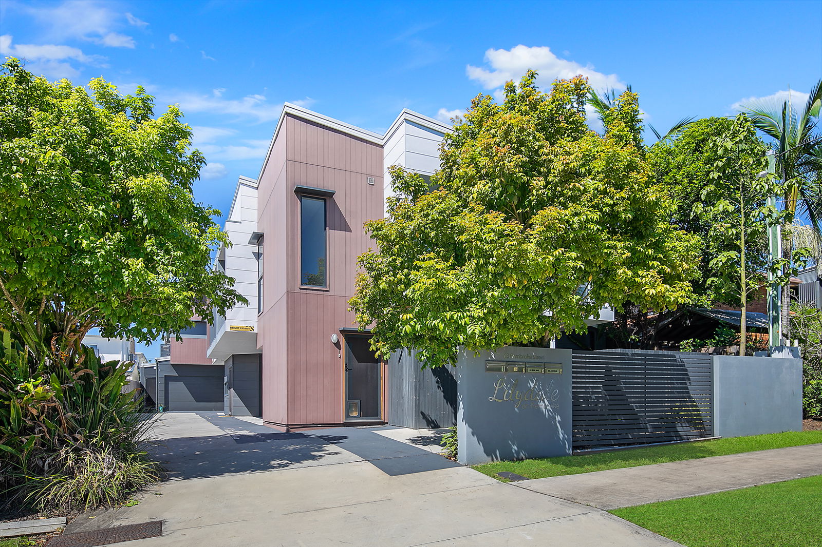 Main listing image for 4/63 Pembroke St, Carina  QLD  4152