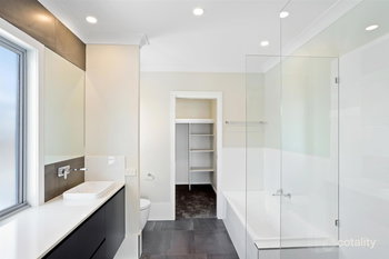 Image 6 for 1/82 Palm Beach Ave, Palm Beach  QLD  4221
