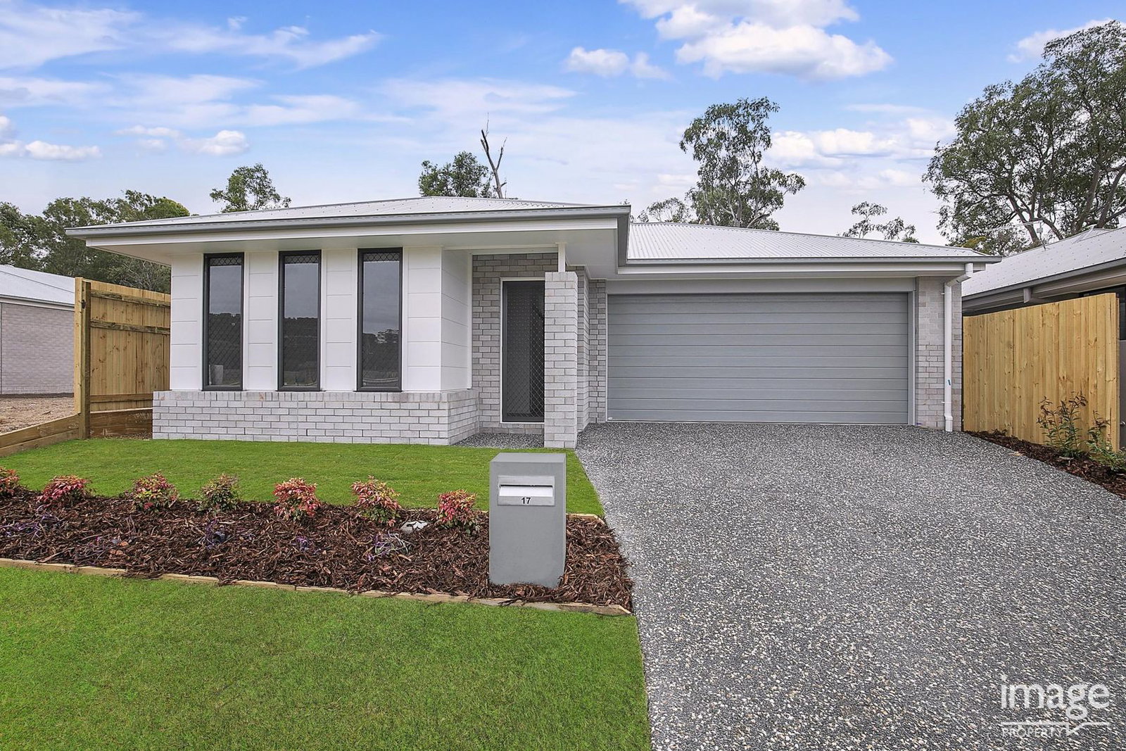 Main listing image for 17 Escalade Circuit, Pallara  QLD  4110