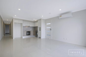 Image 4 for 2/13 Anne Street, Park Ridge  QLD  4125