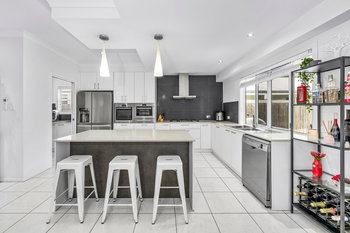 Image 5 for 34 Pansy St, Wynnum  QLD  4178