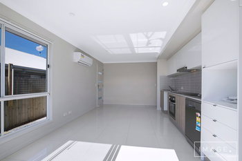 Image 4 for 2/13 Mount Mitchell St, Park Ridge  QLD  4125