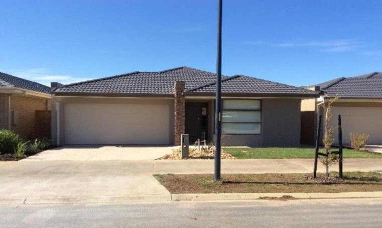 Main listing image for 19 Warrego Circuit, Sandhurst  VIC  3977