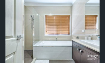 Image 5 for 48 Ravensbourne Cct, Waterford  QLD  4133