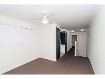 Image 4 for 2/14 Bellthorpe Cir, Kallangur  QLD  4503