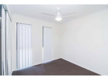 Image 5 for 2/14 Bellthorpe Cir, Kallangur  QLD  4503